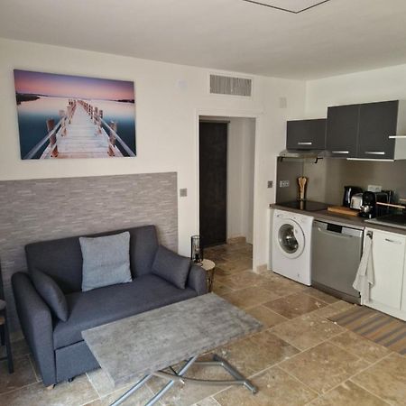 Le Sunset Apartment Бандол Екстериор снимка
