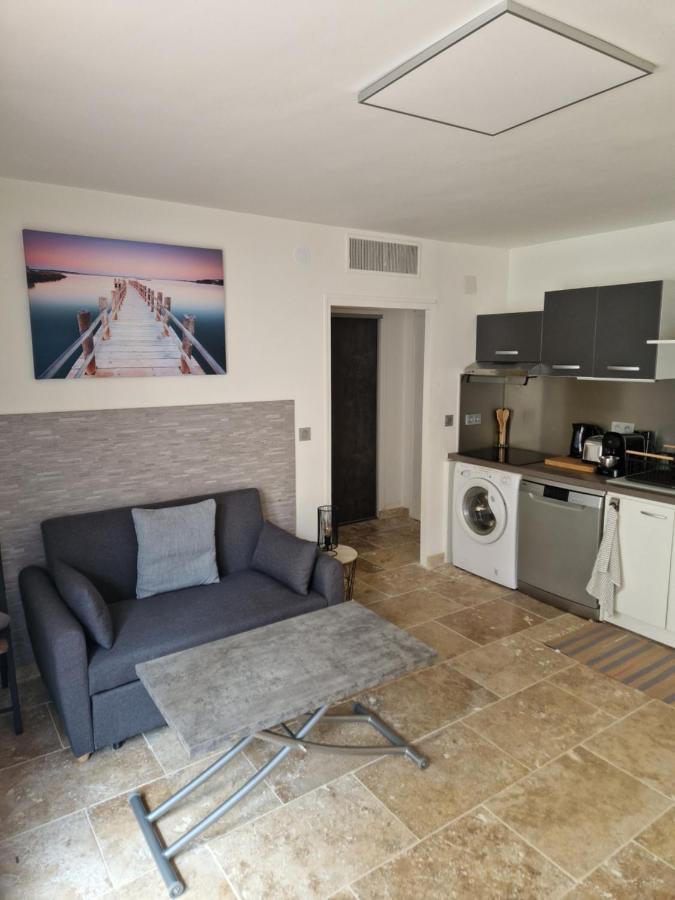 Le Sunset Apartment Бандол Екстериор снимка